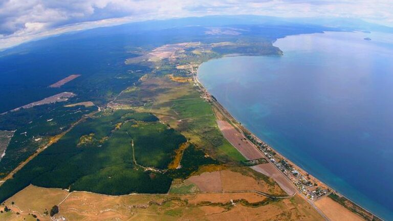 New Zealand working holiday aerial view of Taupo Lake