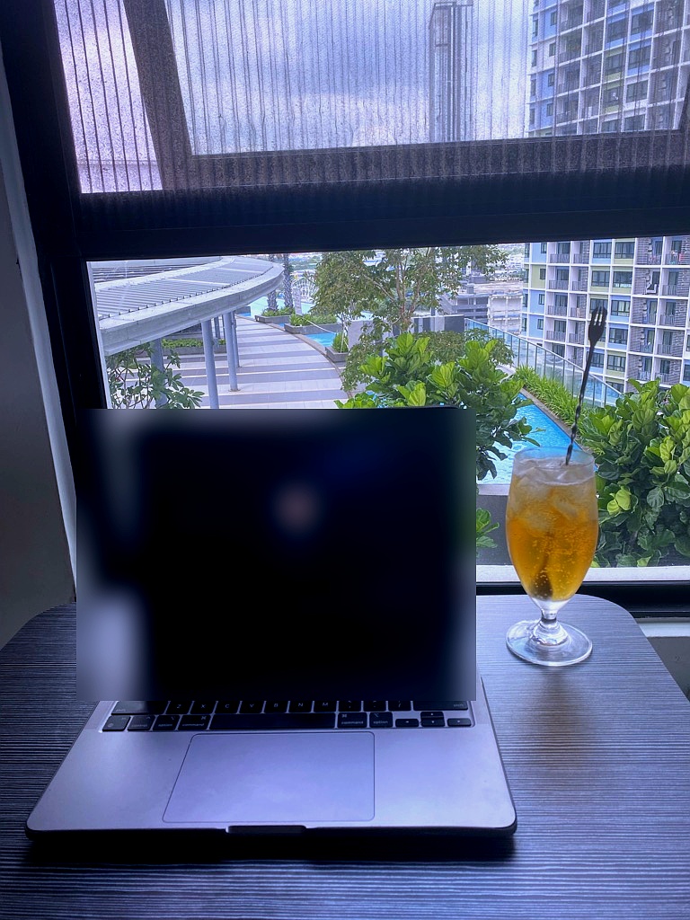 how to become a virtual assistant - laptop and coffee remote work setup